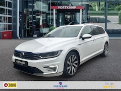 Volkswagen Passat - 1.4 TSI DSG GTE PANO/CAMERA/ACC/ELEK.ACHTERKLEP