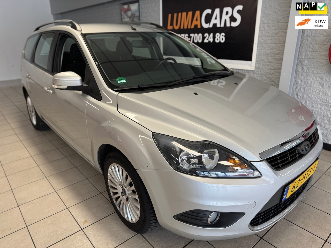 Ford Focus Wagon - 1.6 Titanium 1.6 Titanium - AutoWereld.nl