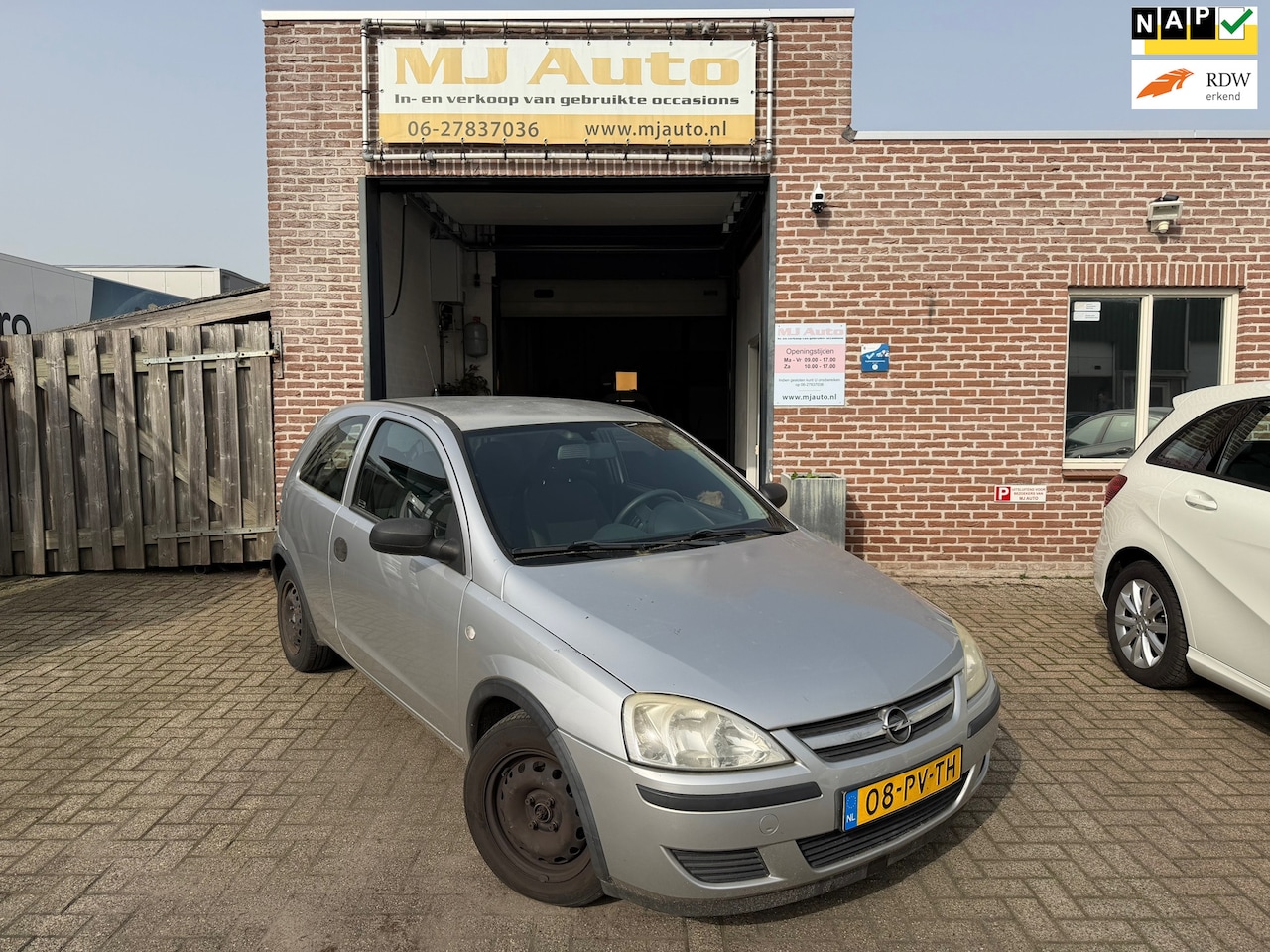 Opel Corsa - 1.2-16V Rhythm 1.2-16V Rhythm - AutoWereld.nl
