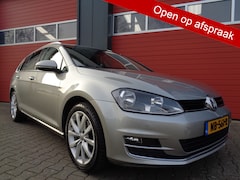 Volkswagen Golf Variant - 1.6 TDI Connected Series 110PK Navi Clima Cruise LMV Trekhaak half-Leer NL-Auto