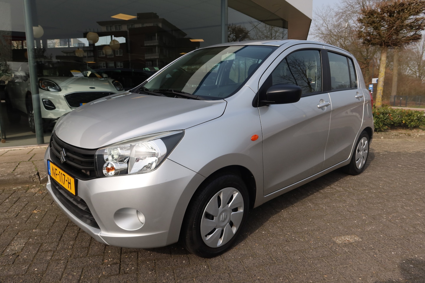 Suzuki Celerio - 1.0 Comfort 5-DRS AIRCO 25dkm !NL-AUTO ! - AutoWereld.nl