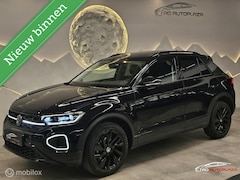 Volkswagen T-Roc - 1.5 TSI Full Black/Panorama/Leder/Memory/Keyless/IQ Light