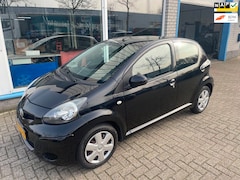 Toyota Aygo - 1.0-12V Comfort Navigator
