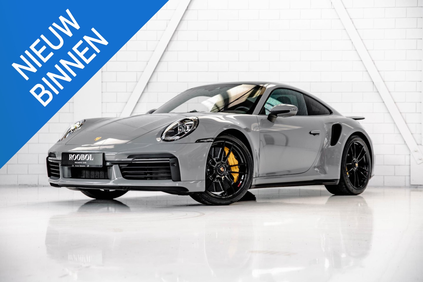 Porsche 911 - Turbo S Coupé l Nardo Grijs l BOSE l Sportuitlaat - AutoWereld.nl