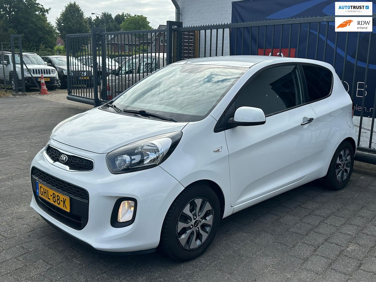 Kia Picanto - 1.0 CVVT ComfortLine / AIRCO / STOELVERWARMING / MULTIFUNCTIONEEL STUURWIEL - AutoWereld.nl