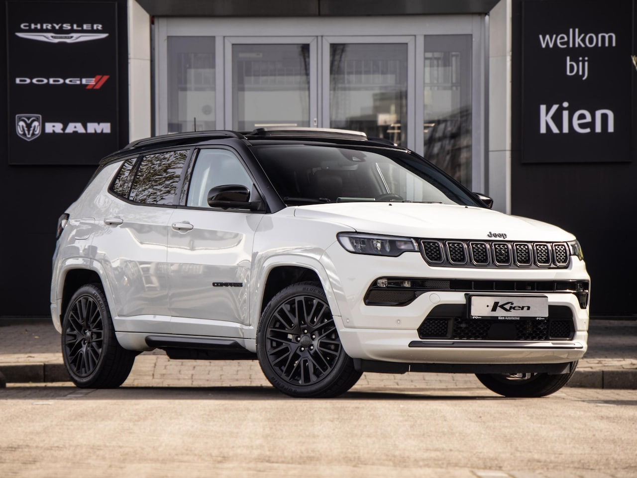 Jeep Compass - 4xe 240 Plug-in Hybrid Electric S 4xe 240 Plug-in Hybrid Electric S - AutoWereld.nl