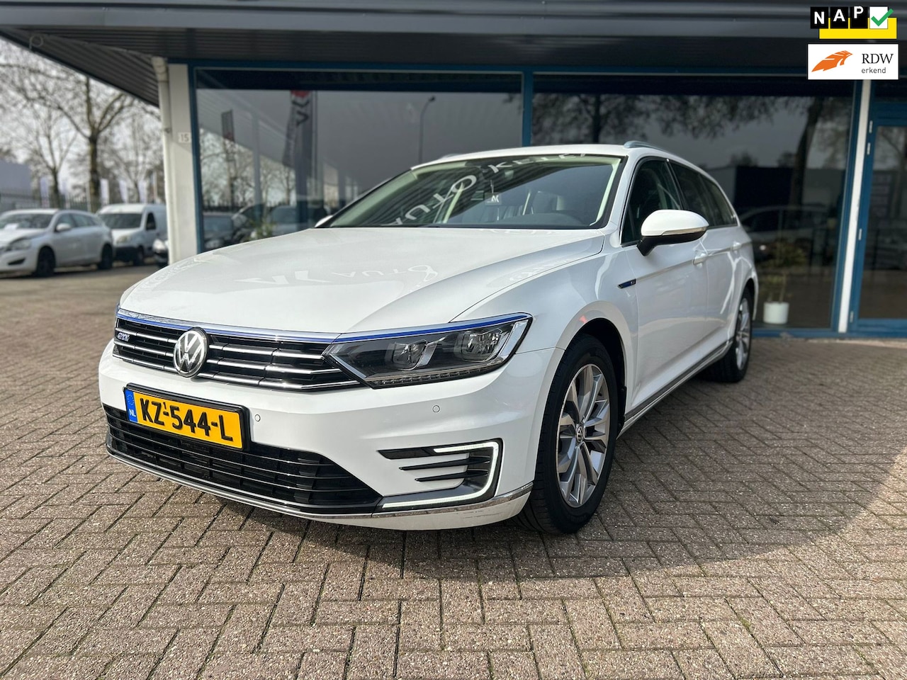 Volkswagen Passat Variant - 1.4 TSI GTE Connected Series|ORG NL|Keurige Auto! - AutoWereld.nl