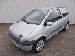 Renault Twingo - 1.2-16V Paris Airco ( NW. APK KEURING BIJ VERKOOP )