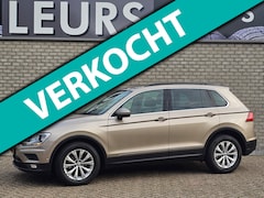 Volkswagen Tiguan - 1.4 TSI 4Motion Comfortline Business/Pano-dak/Leer