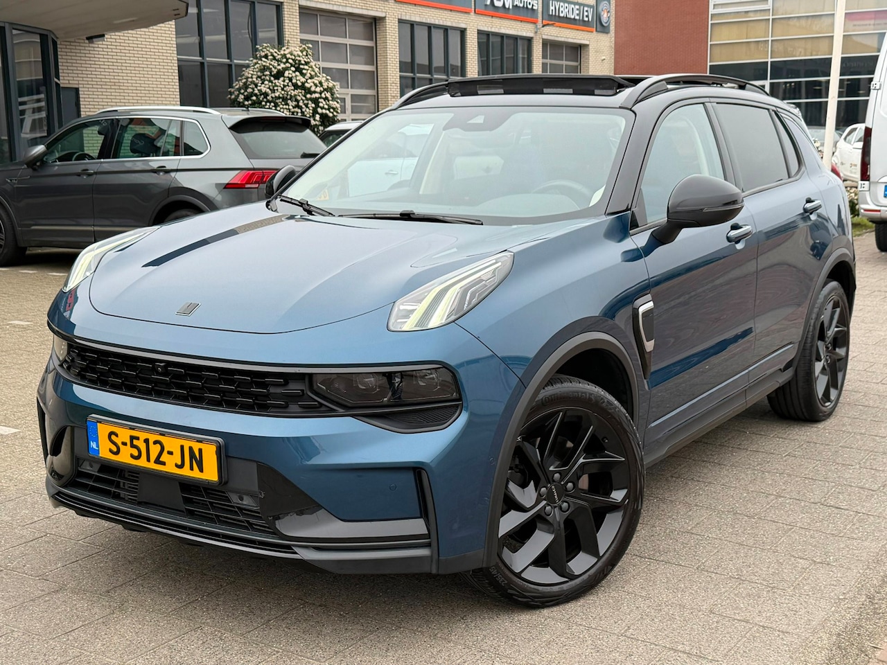 Lynk & Co 01 - 1.5 l Pano l NAVI l Camera - AutoWereld.nl