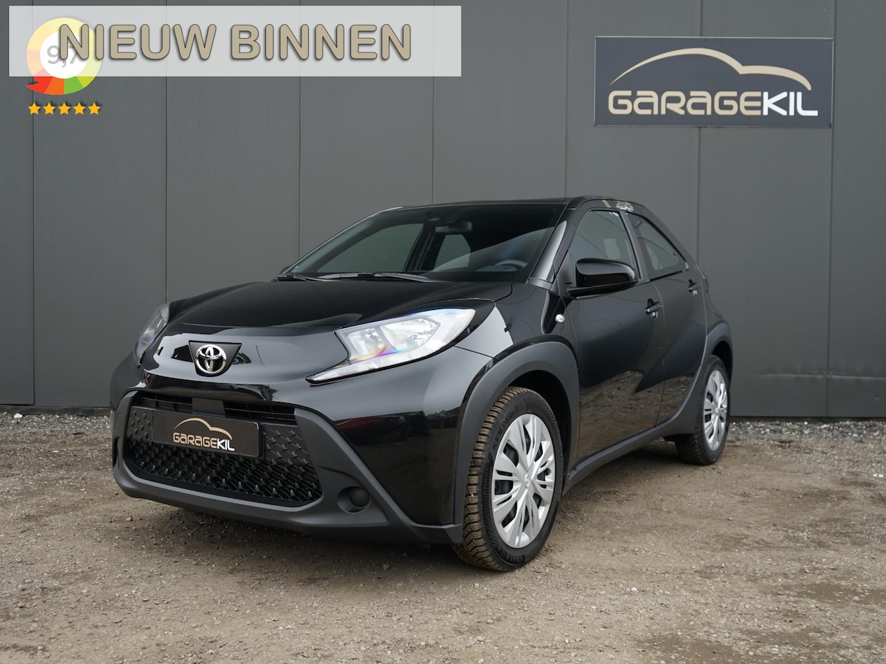 Toyota Aygo X - 1.0-l-VVT-i Business Dealeronderh. / Smartphone Integratie / DAB radio / Achteruitrijcamer - AutoWereld.nl