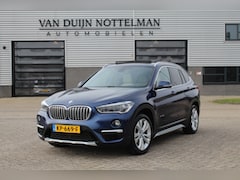 BMW X1 - xDrive25i X Line / Panoramadak / Keyless / Leer