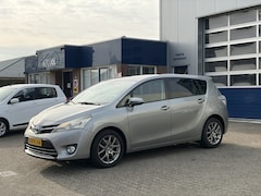 Toyota Verso - 1.6 VVT-i Business|Panoramadak|trekhaak|Airco|RIJKLAARPRIJS