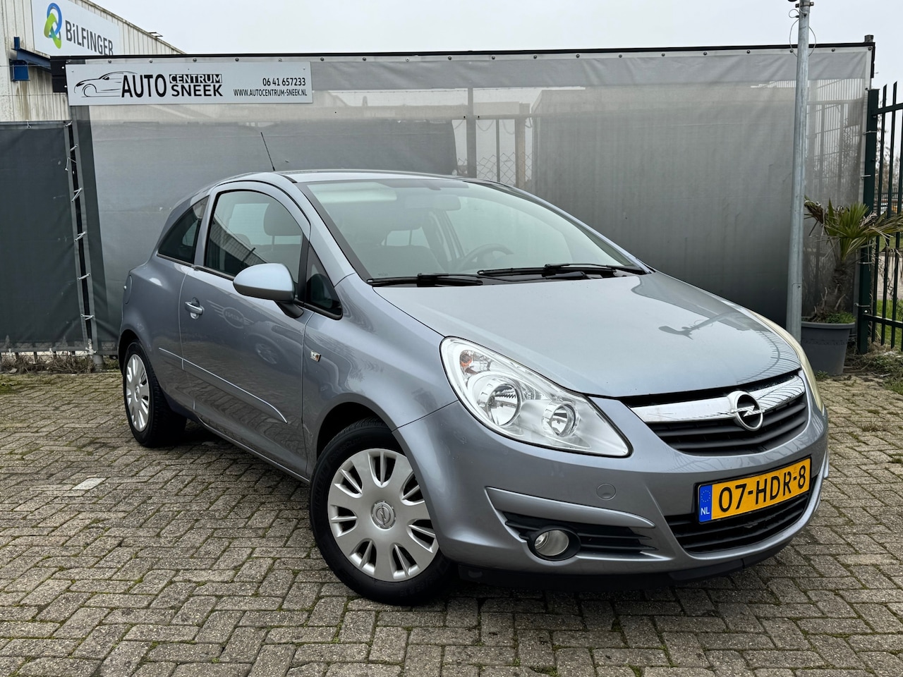 Opel Corsa - 1.4-16V Enjoy - Airco - Cruise - APK 10-26 - AutoWereld.nl