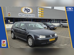Volkswagen Golf - 1.6 Comfortline Automaat