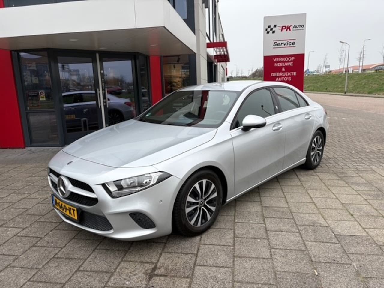 Mercedes-Benz A-klasse - 200 Business Solution | Navi | Camera | Cruise | 61.384 km Dealeronderhouden - AutoWereld.nl