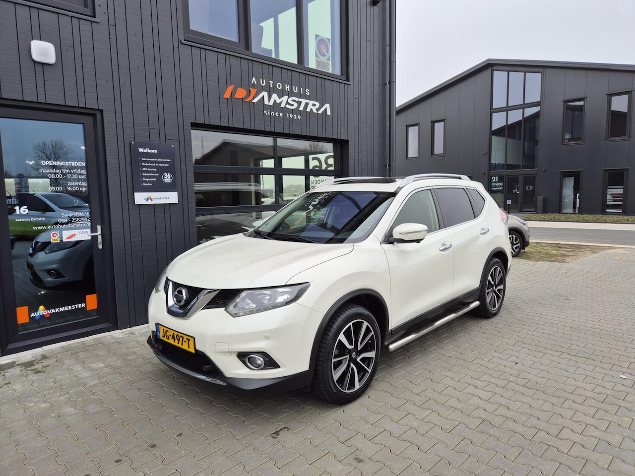 Nissan X-Trail - 1.6 DIG-T Connect Edition|Trekhaak|Pano|Camera|Stoelver| - AutoWereld.nl