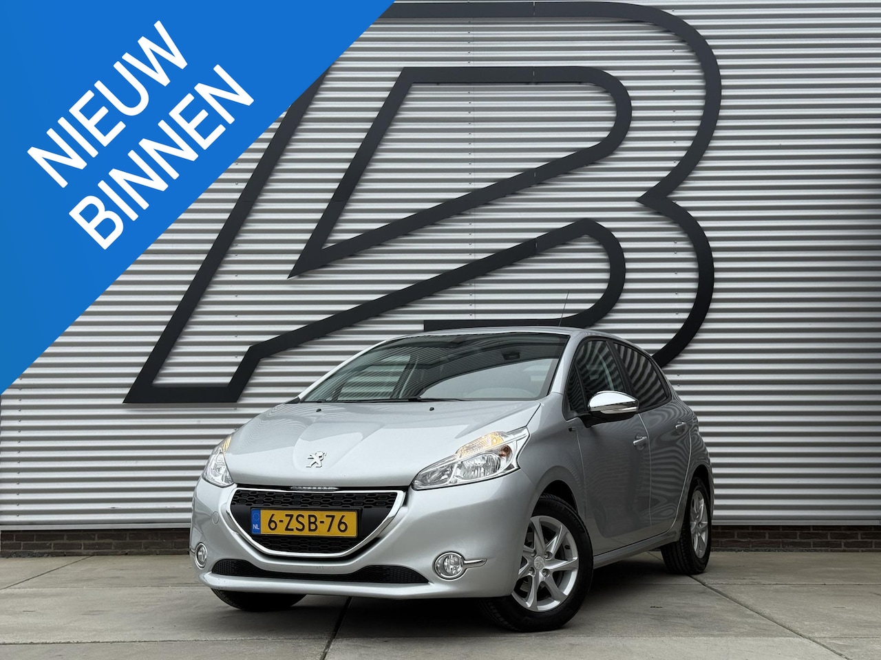 Peugeot 208 - 1.2 PureTech Style Pack 2e Eigenaar|Navi|Airco|Cruise|PDC|N.A.P|Clima|APK tot 03-2027 - AutoWereld.nl