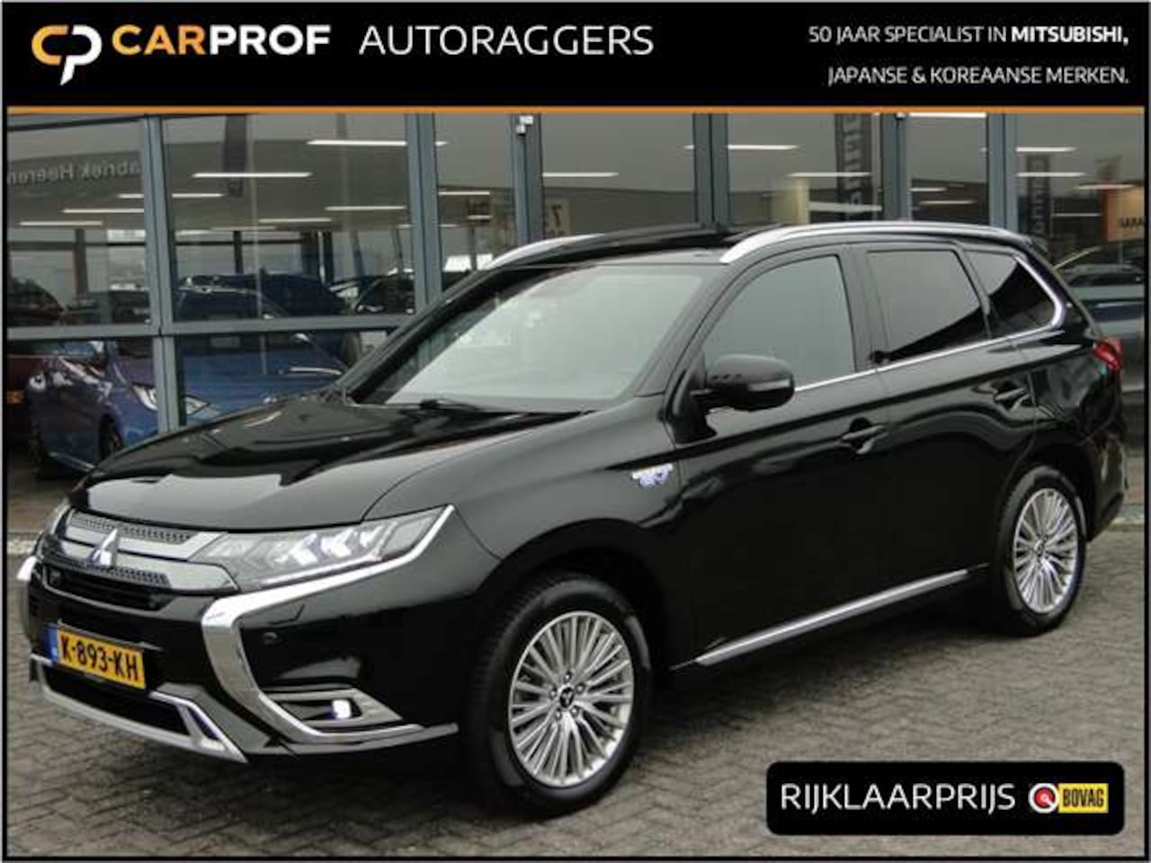 Mitsubishi Outlander - 2.4 Phev Instyle | Leer | Schuifdak | Trekhaak - AutoWereld.nl