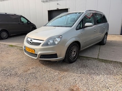 Opel Zafira - 2.2 Executive