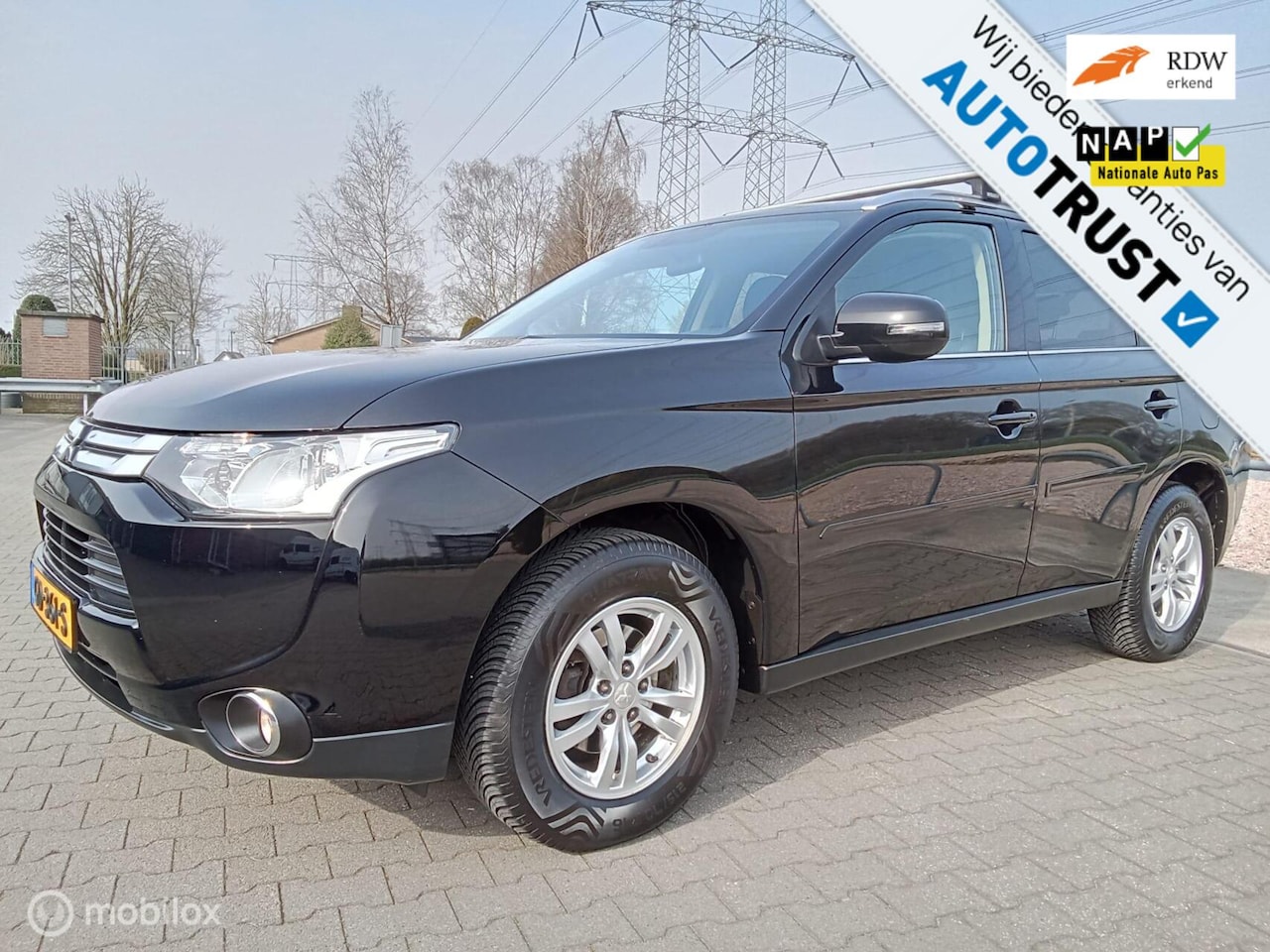 Mitsubishi Outlander - 2.0/ 7 persoons Edition/clima/cruise/trekhaak - AutoWereld.nl