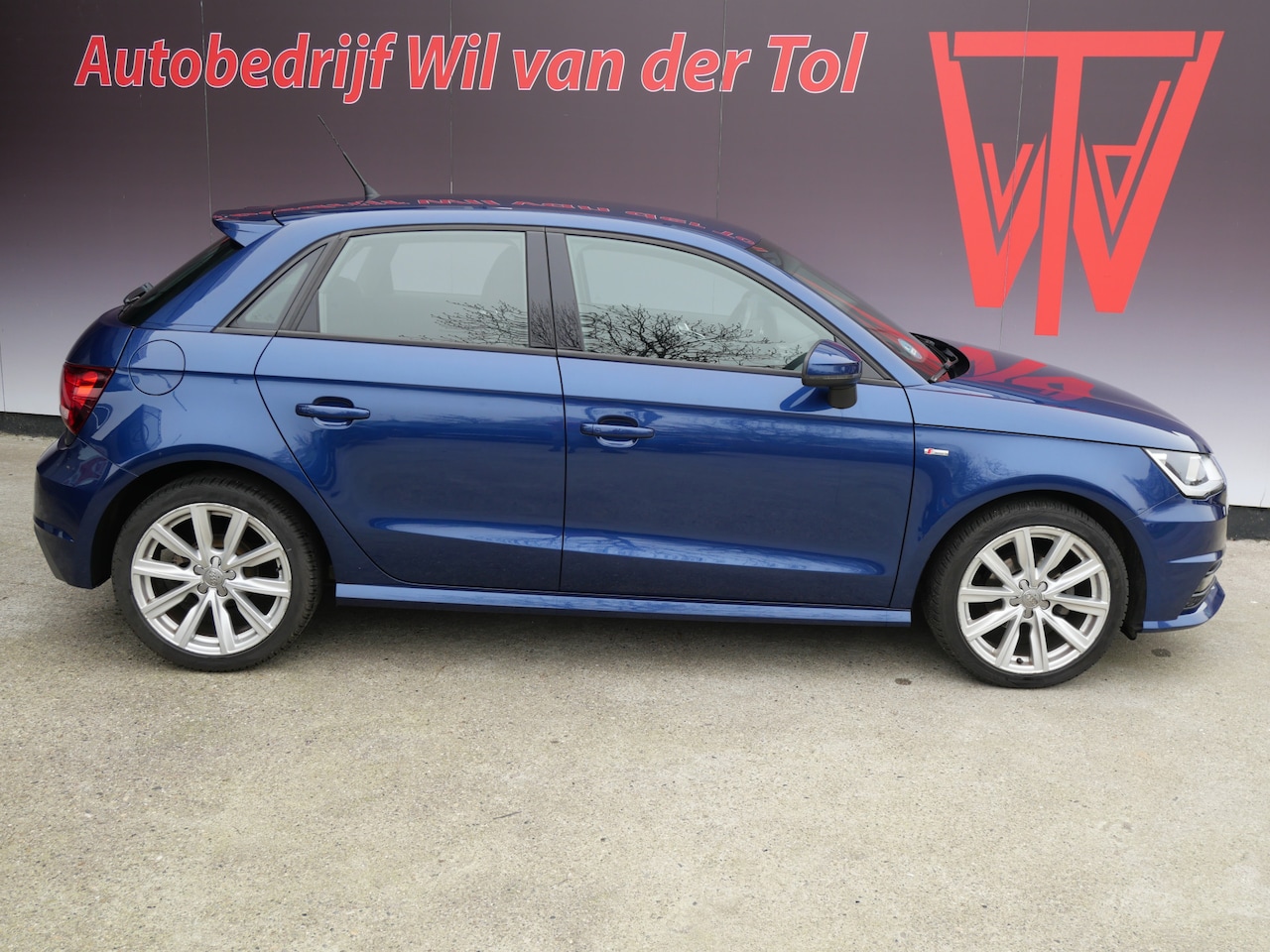 Audi A1 Sportback - 1.0 TFSI S-LINE | NAVI | CLIMA | ALL-SEASON | RIEM V.V | ALL-IN!! - AutoWereld.nl