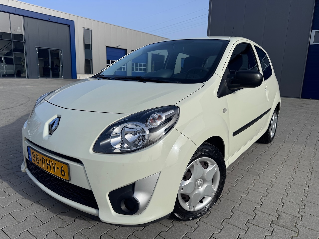Renault Twingo - 1.2-16V Authentique Airco 94duizend km nieuwstaat!! - AutoWereld.nl