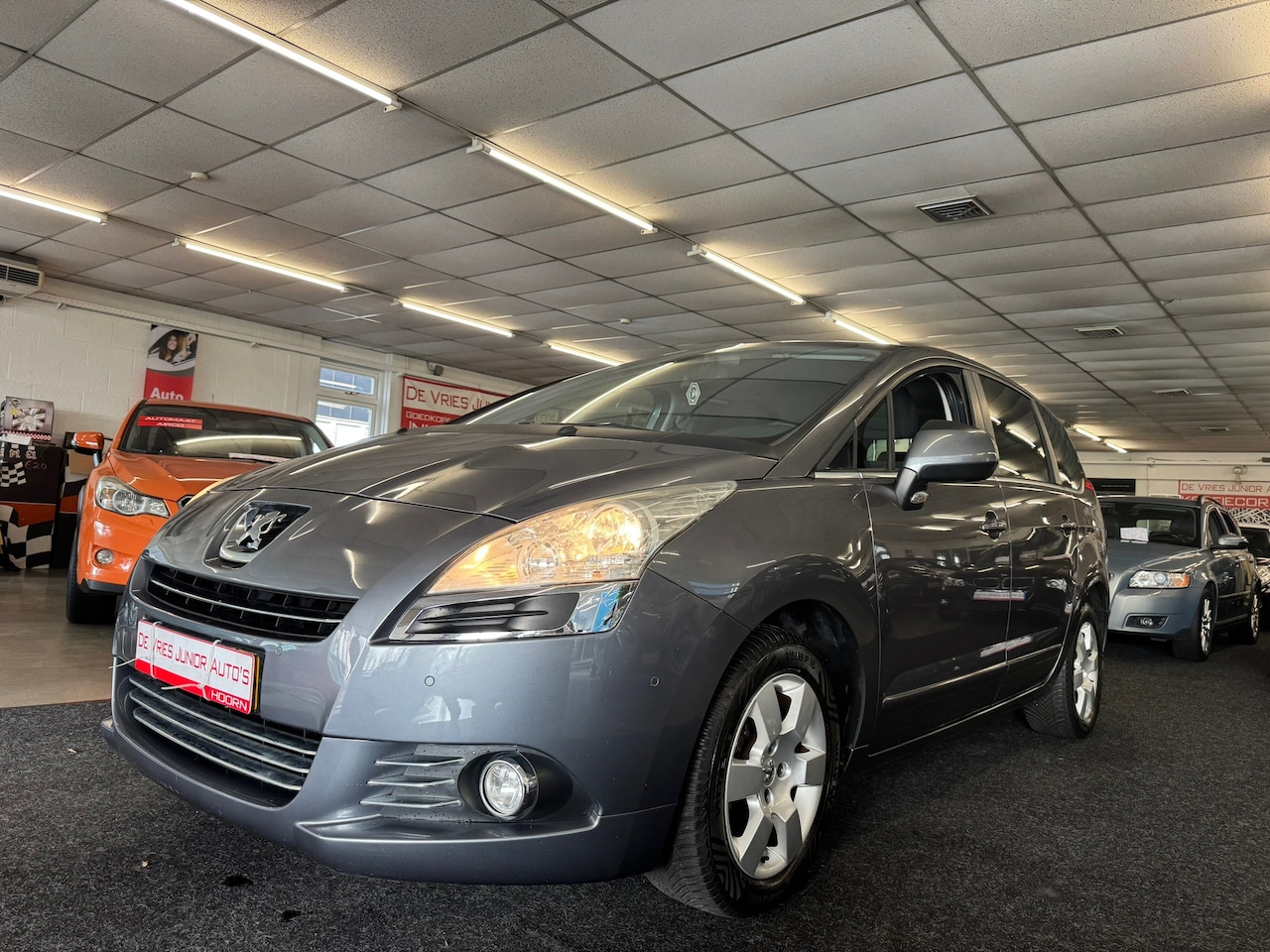 Peugeot 5008 - 1.6 VTi Blue Lease 5p. Cruis/climate control, PDC, BT, trekhaak en meer! - AutoWereld.nl