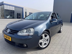 Volkswagen Golf - 2.0 FSI Sportline Airco 5drs Carplay Nap