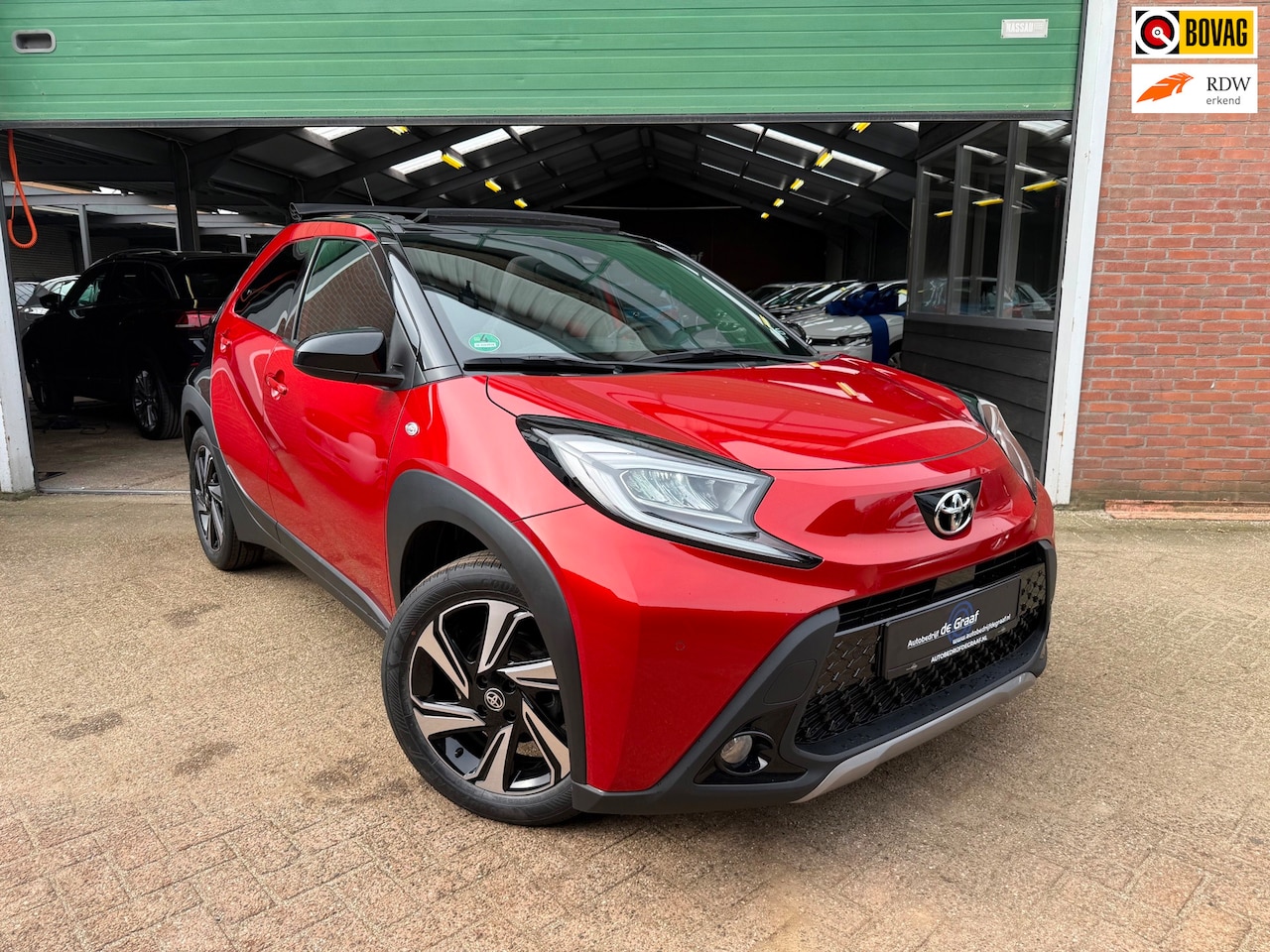 Toyota Aygo X - 1.0 VVT-i S-CVT Premium|OPEN-DAK/LED/NAVI/ACC/CAMERA/ - AutoWereld.nl