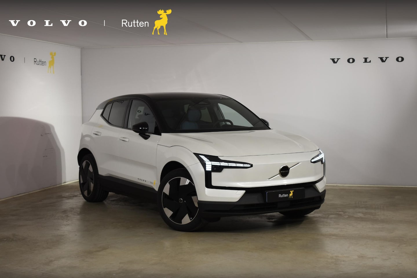 Volvo EX30 - 272PK Single Motor Extended Range Plus 69 kWh Navigatie / Adaptive Cruise control / Extra - AutoWereld.nl