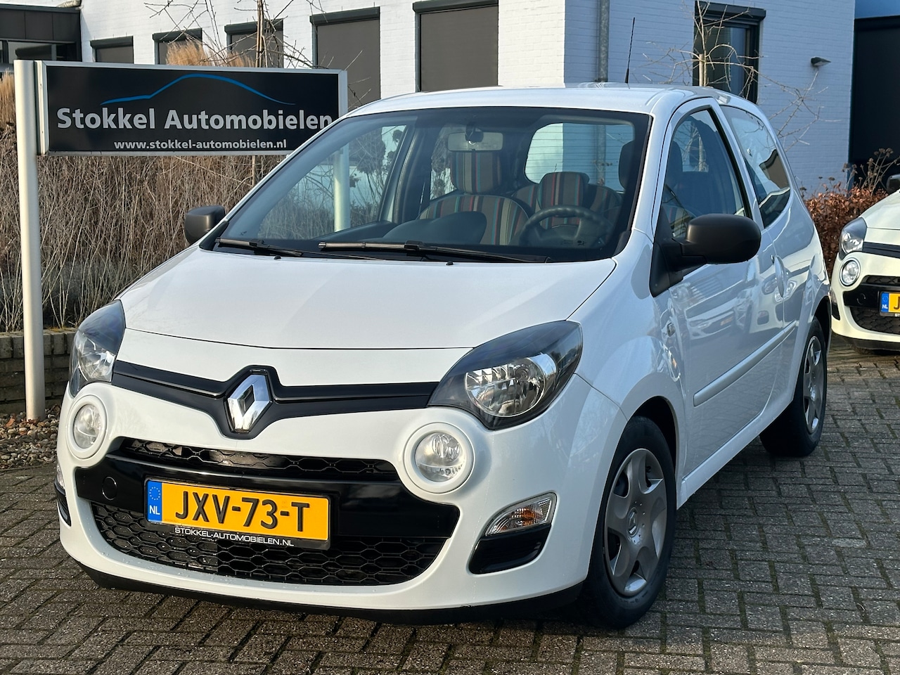 Renault Twingo - 1.2-16V Authentique - AutoWereld.nl