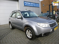 Subaru Forester - 2.0 Luxury, airco, trekhaak