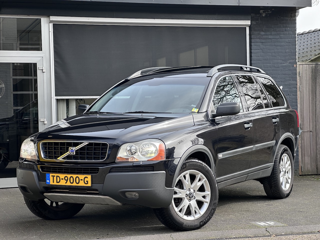 Volvo XC90 - 2.5 T Exclusive CLIMA / CRUISE / PANO / AUTO / STOELVERWARMING - AutoWereld.nl