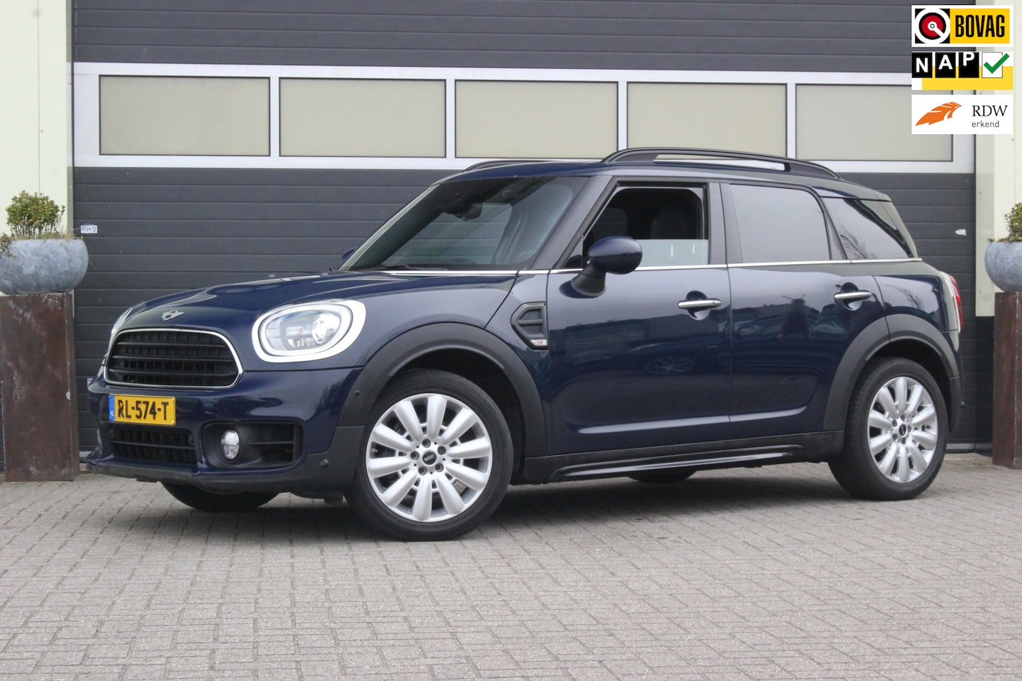 MINI Countryman - Mini 1.5 Cooper | Leer | Keyless | - AutoWereld.nl