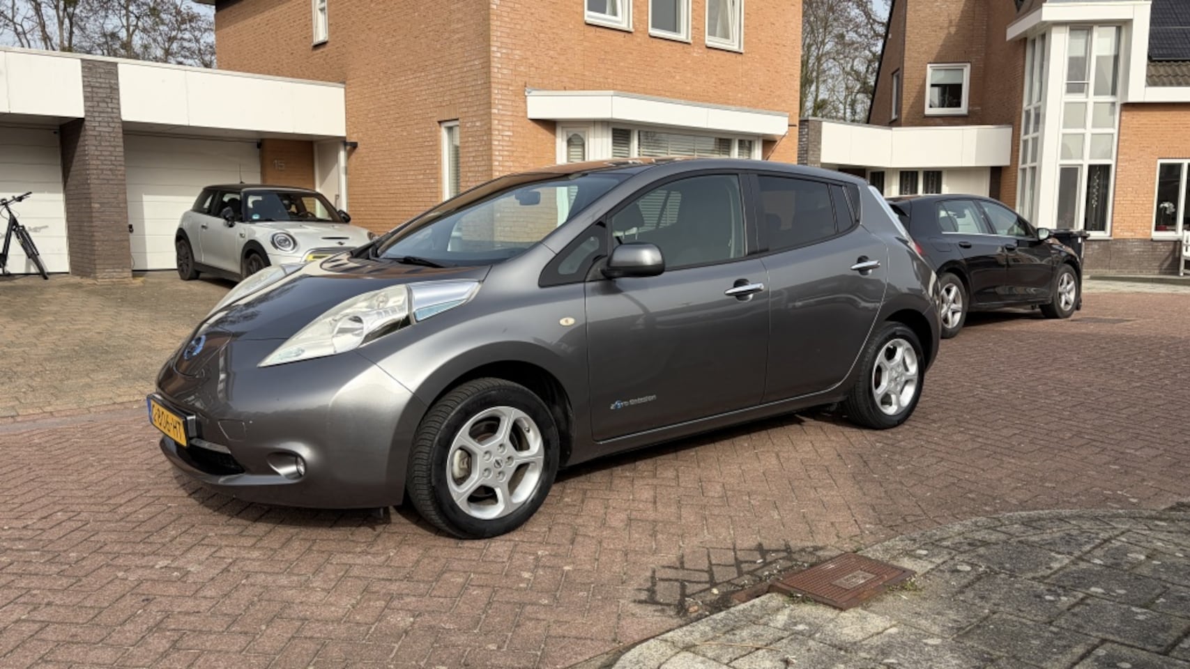 Nissan LEAF - Tekna 24 kWh - AutoWereld.nl