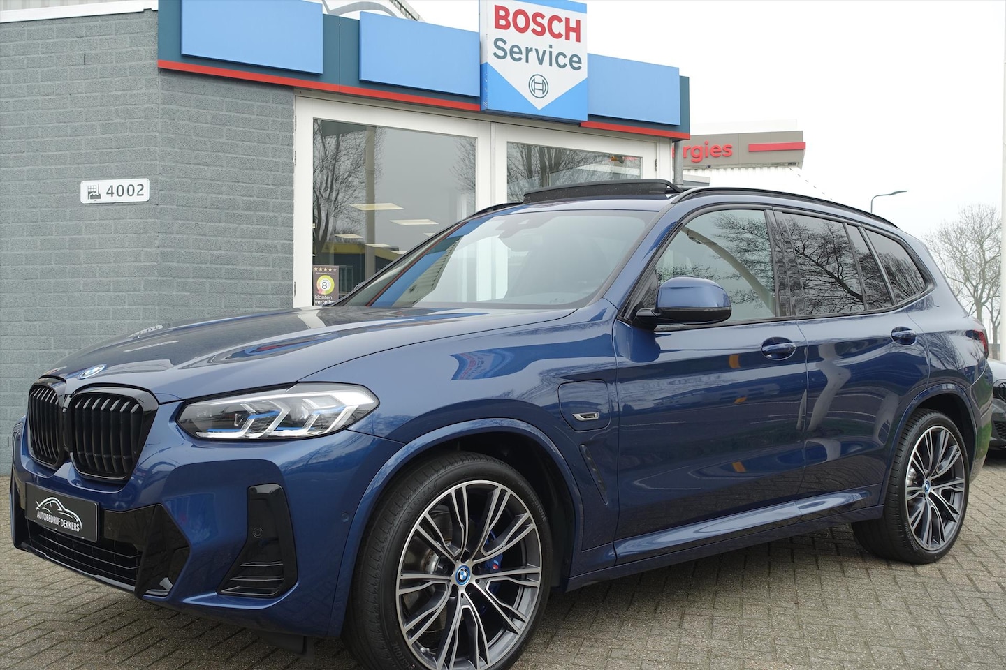 BMW X3 - xDrive30e 292pk Aut M-Sport | PANO | HIFI | HEAD UP | KEYLESS | 21'' | LASER - AutoWereld.nl