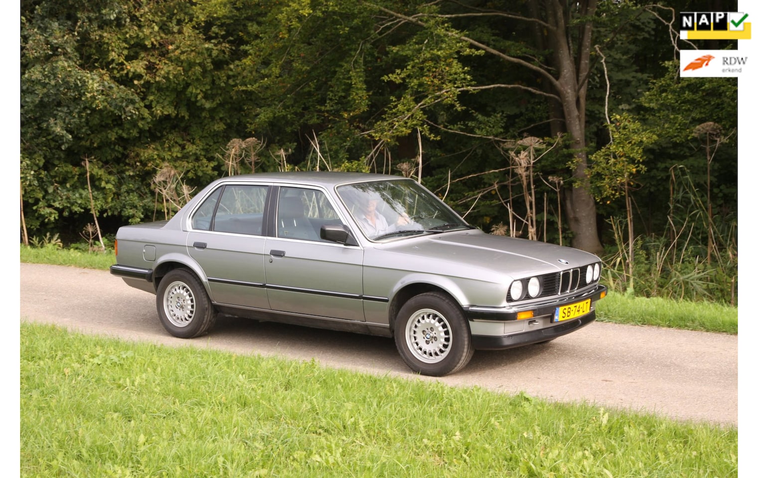 BMW 3-serie - 320i AUTOMAAT 4 DEURS 42.000 KILOMETER NAP UNIEK NIEUWSTAAT!! - AutoWereld.nl