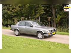 BMW 3-serie - 320i AUTOMAAT 4 DEURS 42.000 KILOMETER NAP UNIEK NIEUWSTAAT