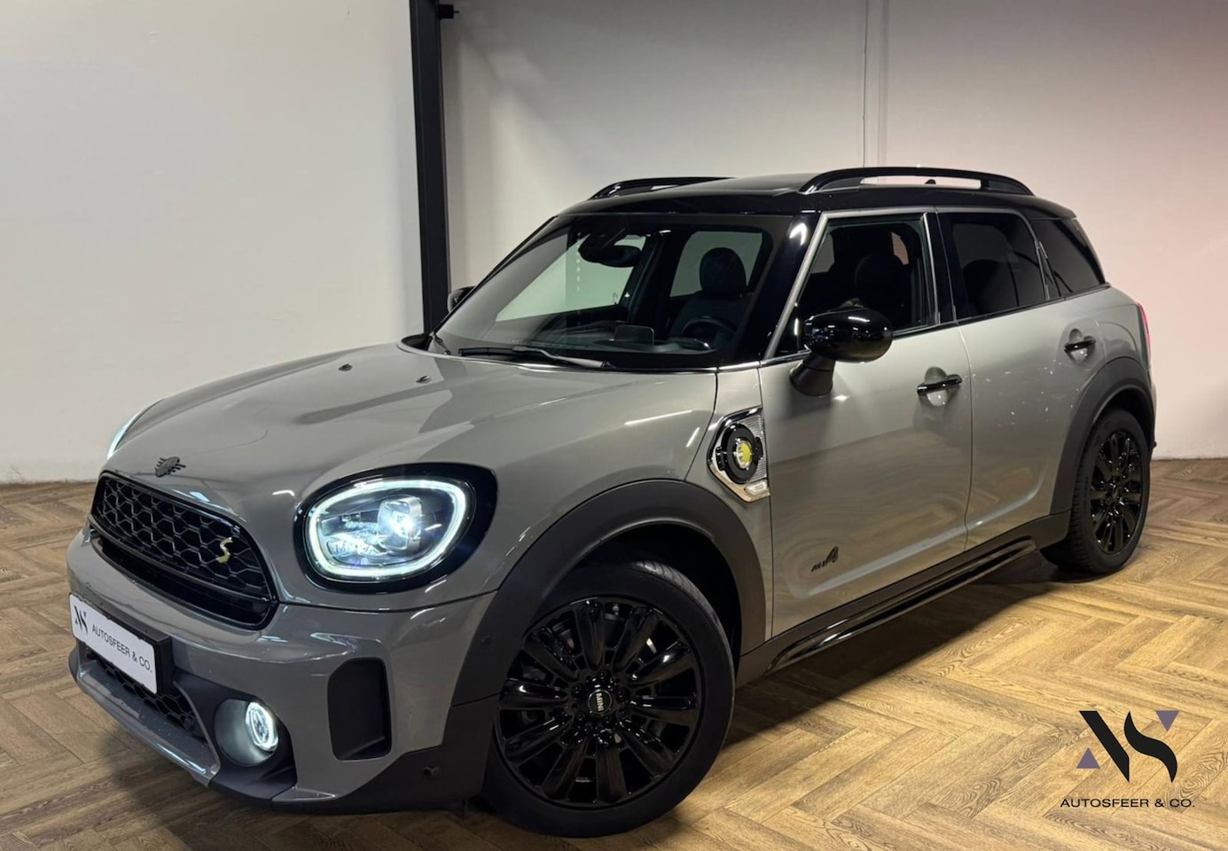 MINI Countryman - Mini 1.5 Cooper S E ALL4 ALL4 PANO KEYLESS CAM - AutoWereld.nl