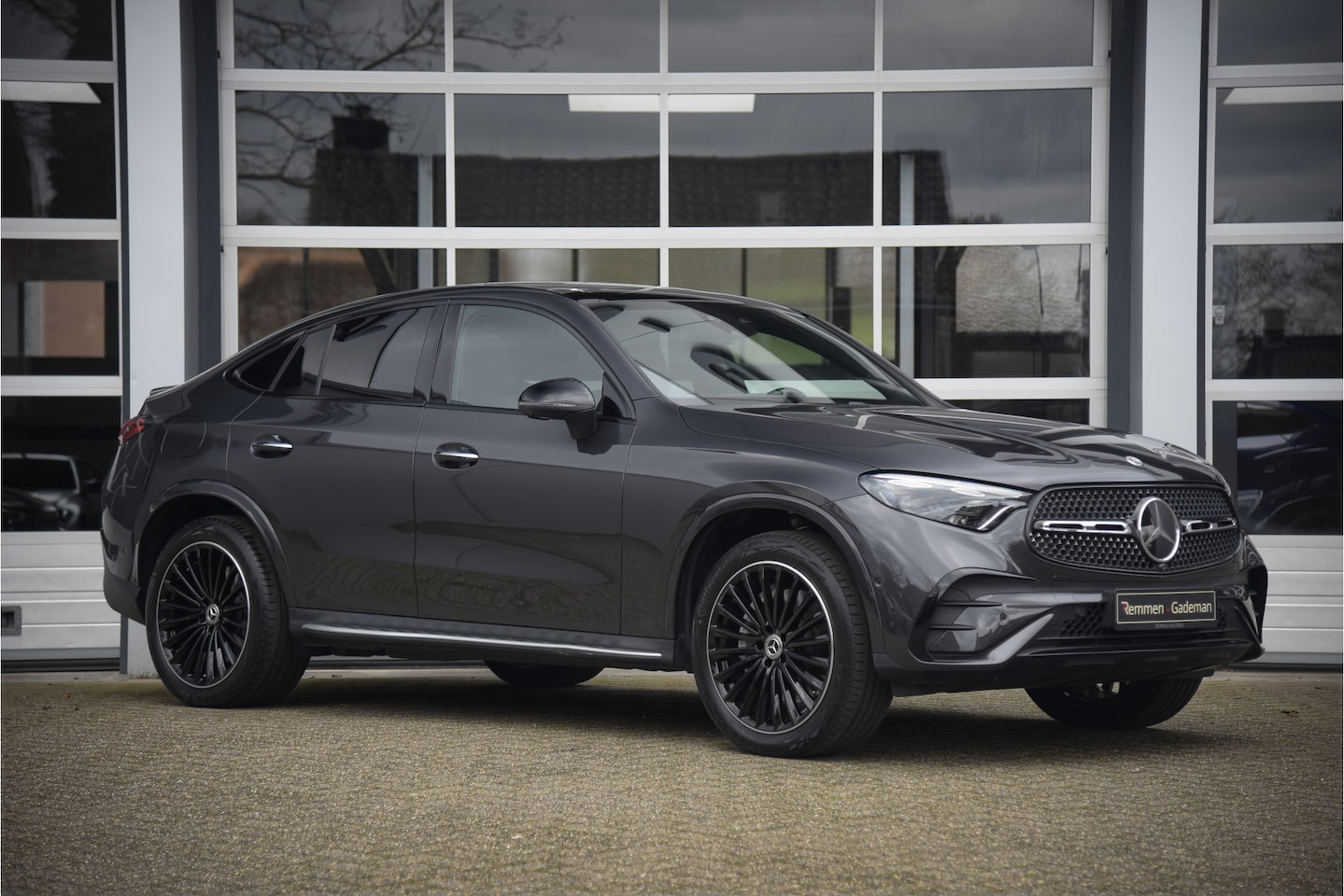 Mercedes-Benz GLC-klasse Coupé - 300e 4MATIC AMG Line 300e 4MATIC AMG Line - AutoWereld.nl