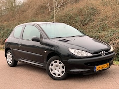 Peugeot 206 - 1.4 XR NIEUWE APK CAMERA CARPLAY LUXE