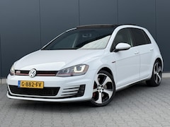 Volkswagen Golf - 2.0 TSI GTI Pano - DSG - Xenon - Leder - Fender Audio