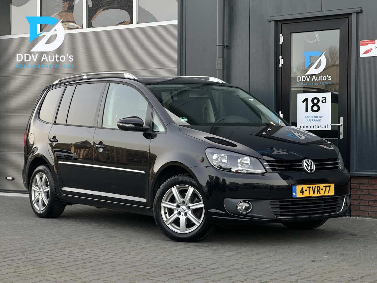 Volkswagen Touran - 1.2 TSI/105pk Highline|Trekhaak|Camera|PDC|Climate|Cruise|Navi|16" LMV|Isofix - AutoWereld.nl