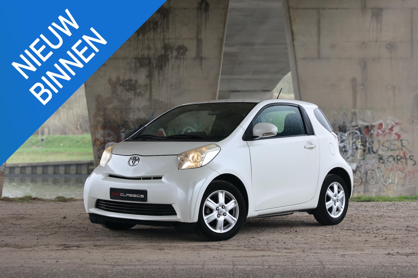 Toyota iQ - 1.0 VVTi Comfort 1.0 VVTi Comfort - AutoWereld.nl