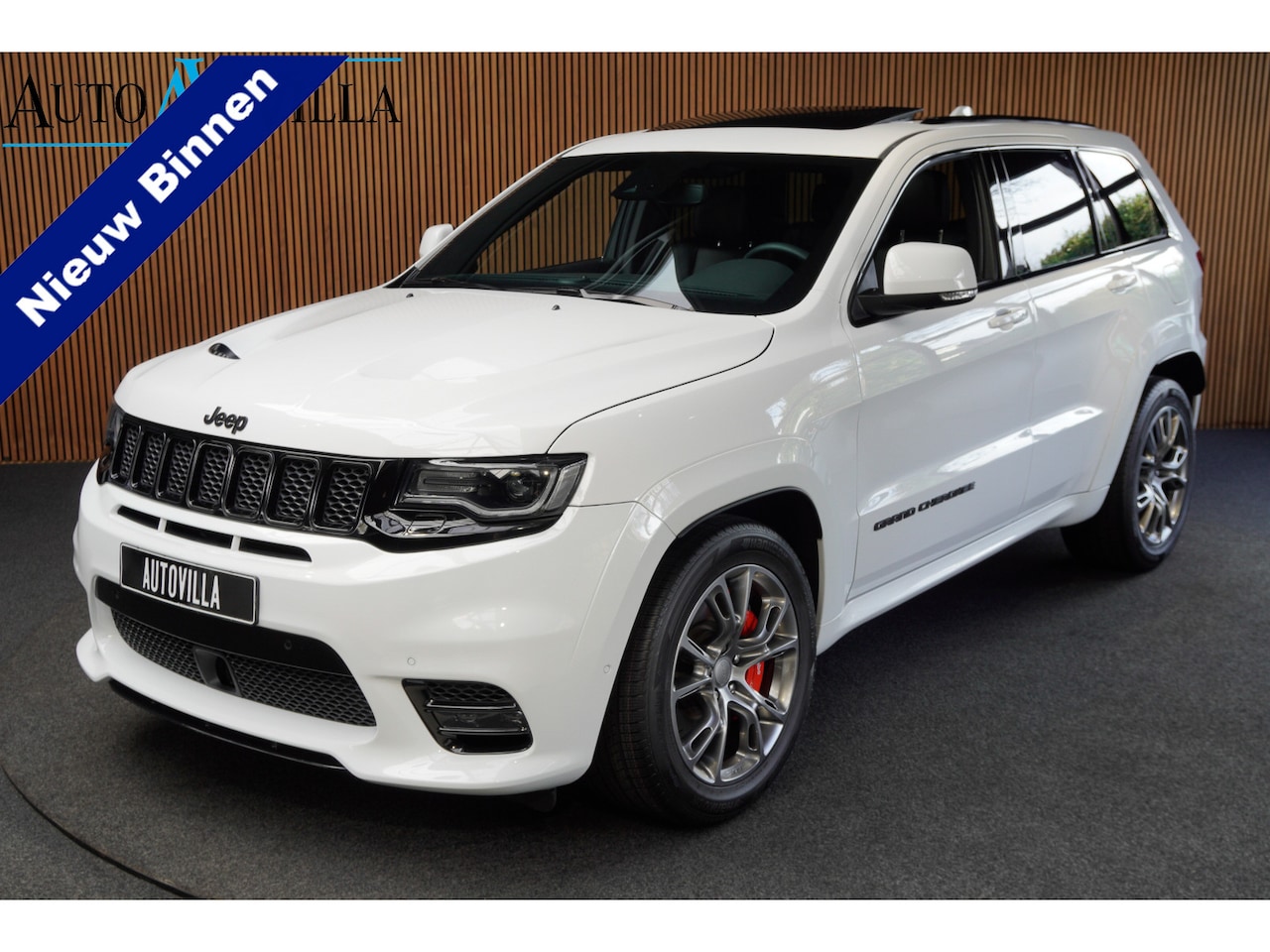 Jeep Grand Cherokee - 6.4 Hemi SRT 3000km!! Carbon-Design SRT-Design-Paket Sportstoelen - AutoWereld.nl