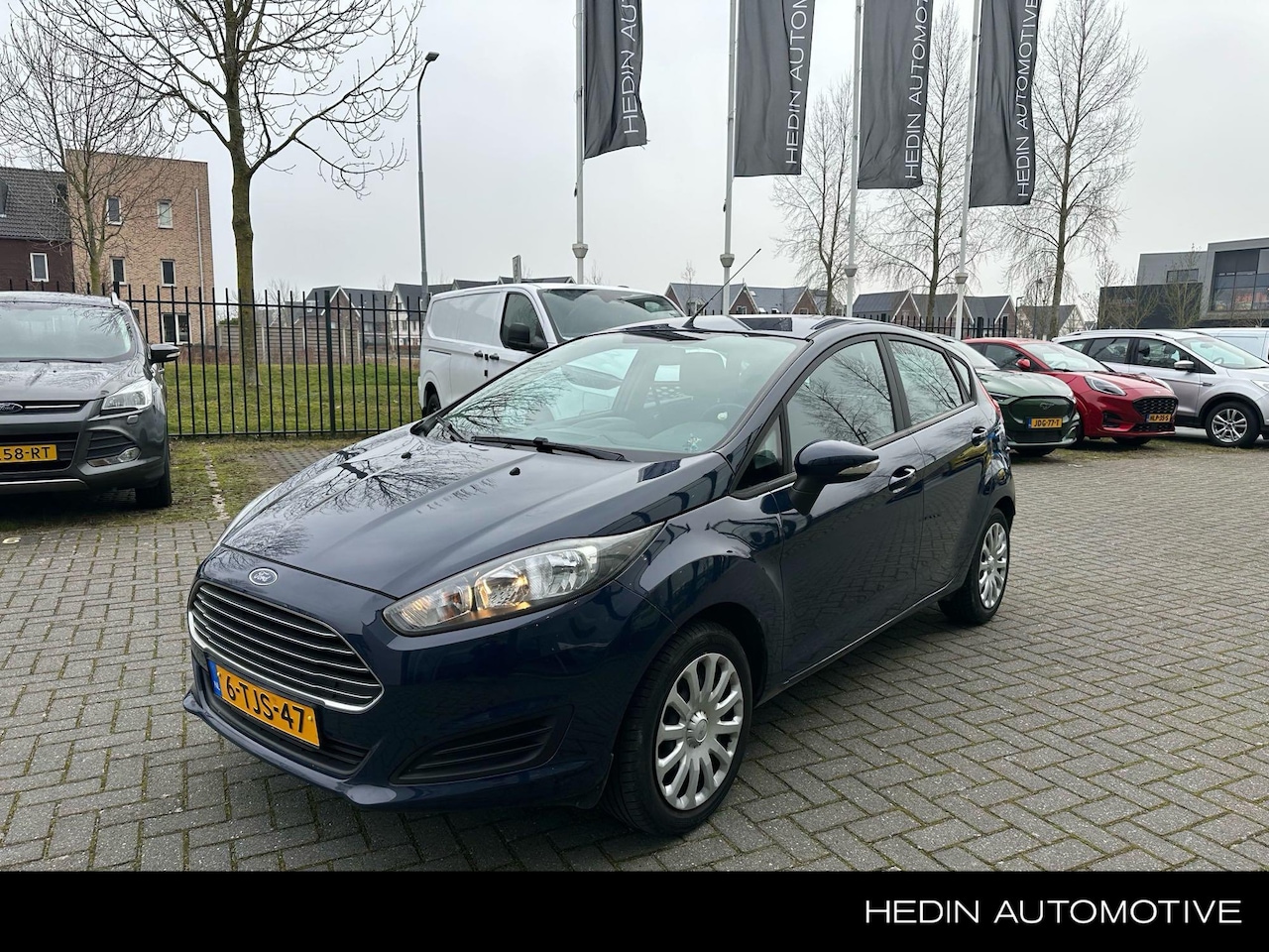 Ford Fiesta - 1.0 Style | 1e eigenaar | Dealer onderhouden | Distributieriem vervangen | Airco | Navigat - AutoWereld.nl