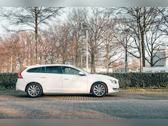 Volvo V60 - 2.4 D6 Twin Engine R-Design