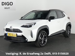 Toyota Yaris Cross - 1.5 Hybrid 130 Dynamic Luxury Bi-Tone | Stuur- & Stoelverwarming | Apple Carplay & Android