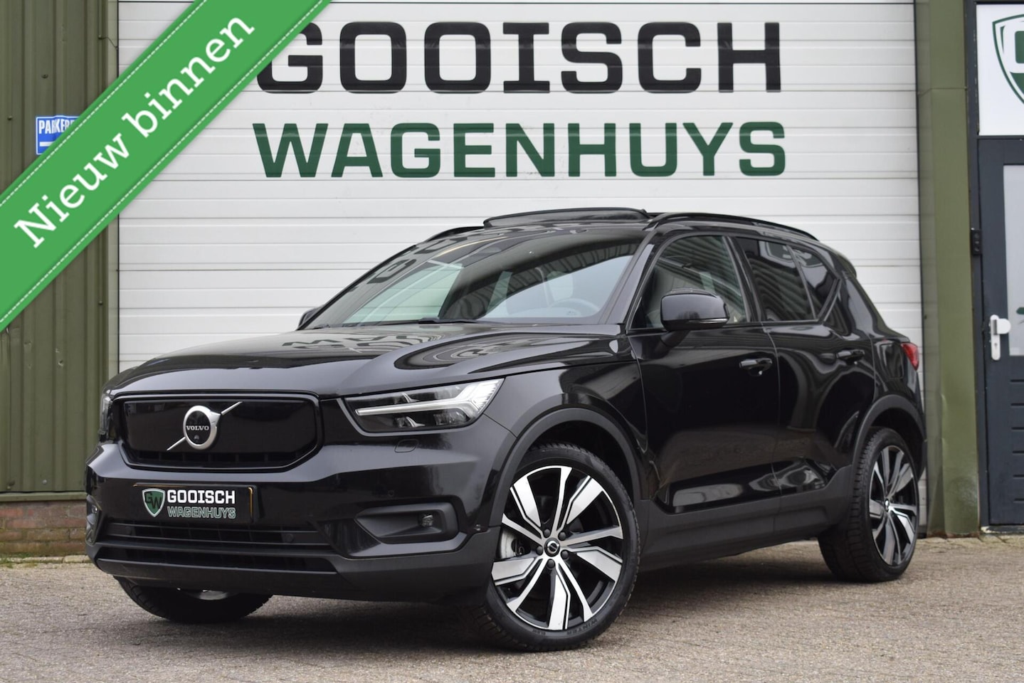 Volvo XC40 - Recharge P8 AWD R-Design | Warmtepomp | Camera | Pano | - AutoWereld.nl